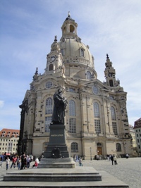 Busse mieten in Dresden